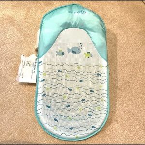 Newborn bath seat bundle